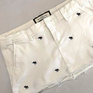 Y2K Abercrombie and Fitch Repeating Moose Logo White Cutoff Mini Skirt, 2, VTG